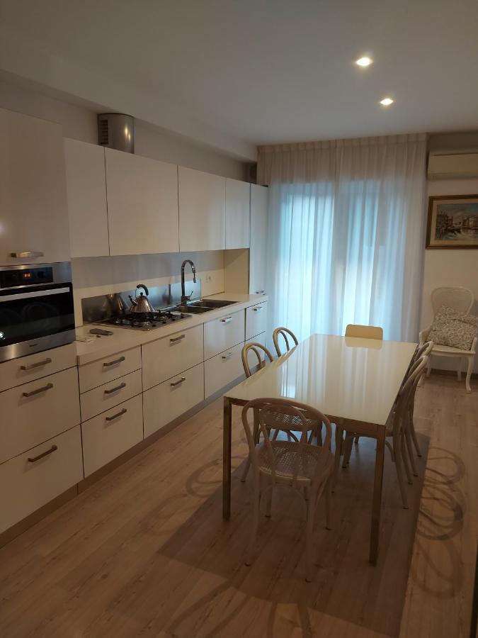 Casa Belle Vacanze Lejlighed Mestre Eksteriør billede