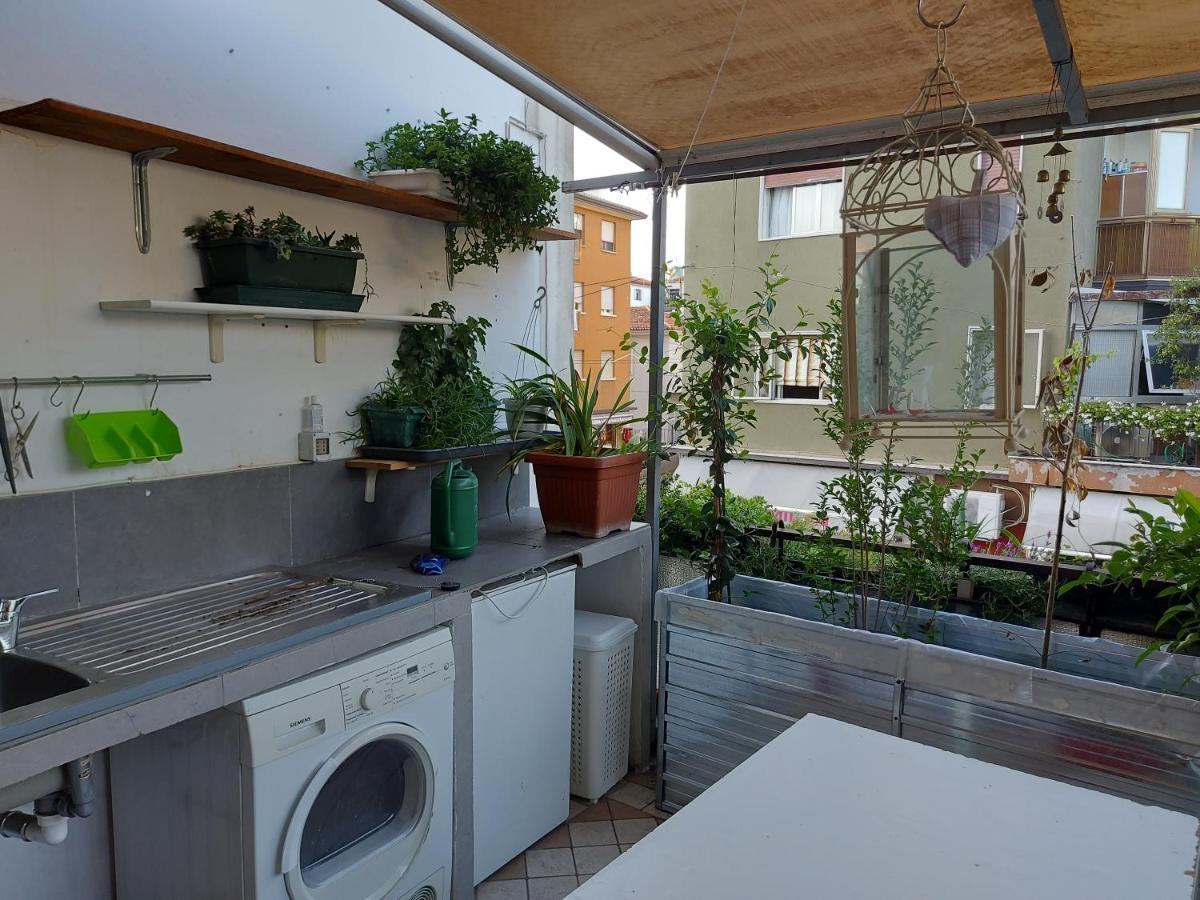 Casa Belle Vacanze Lejlighed Mestre Eksteriør billede
